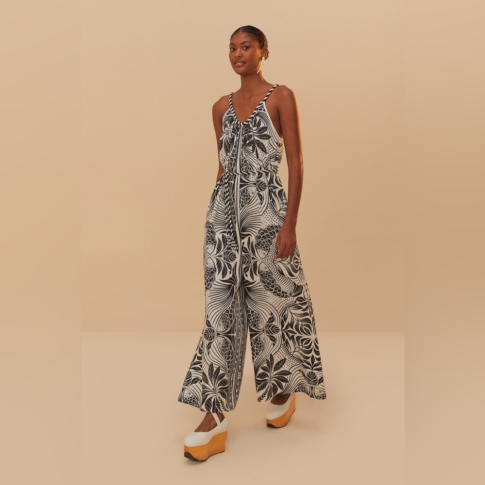 Farm Rio: Off-White Monochrome Elegance Scarf Lenzing™ Euroflax Jumpsuit